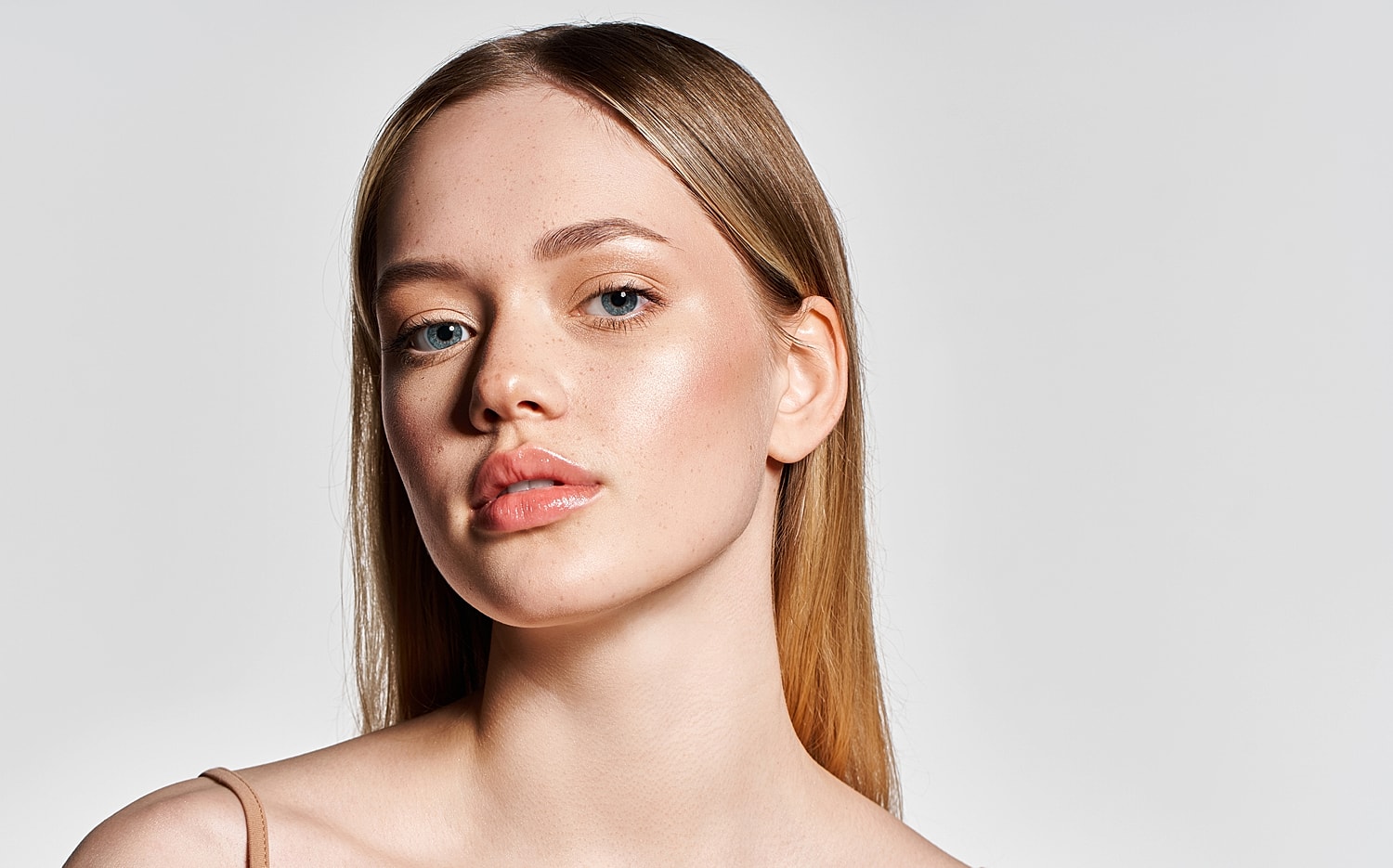 Portrait of a woman with natural makeup.